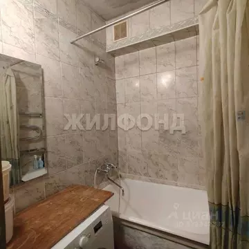 3-к кв. Новосибирская область, Новосибирск ул. Челюскинцев, 38 (60.9 ...