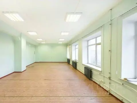 Офис в Санкт-Петербург Уральская ул., 19к8 (325 м)