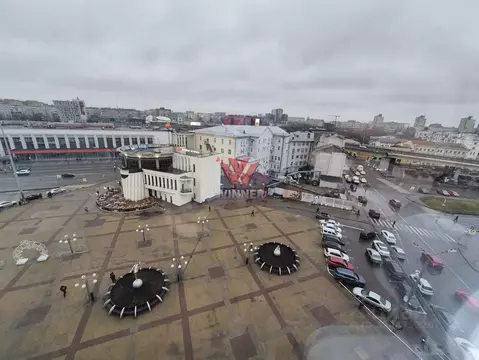 Офис в Нижегородская область, Нижний Новгород пл. Революции, 9 (770 м)