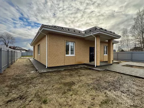 Дом в Московская область, Воскресенский район, Белоозерский пгт бул. ...