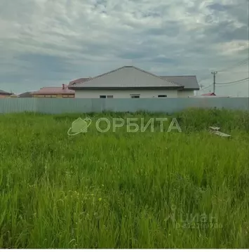 Участок в Тюменская область, Тюменский район, д. Ушакова, Молодежный ...