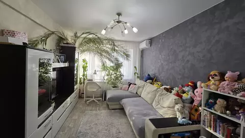 2-к кв. Омская область, Омск Городок Нефтяников мкр, ул. 22 Апреля, 6 ...