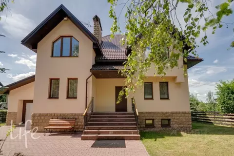 Коттедж в Московская область, Красногорск городской округ, с. Ангелово ...