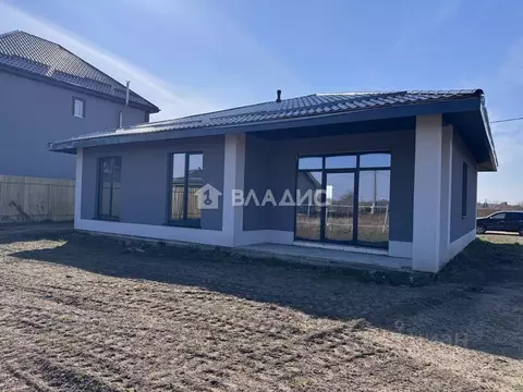 Дом в Калининградская область, Гурьевский муниципальный округ, пос. ...