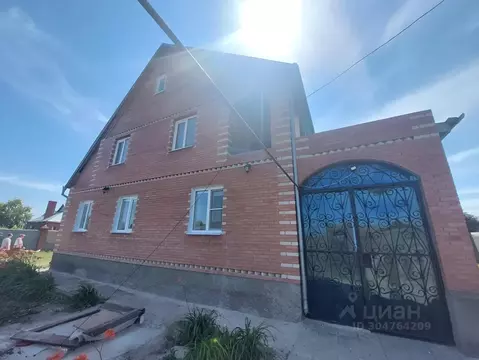 Дом в Самарская область, Ставропольский район, с. Верхние Белозерки ...