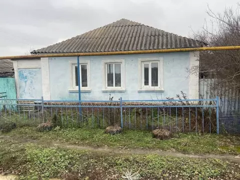 Дом в Белгородская область, Корочанский район, Бехтеевское с/пос, с. ...