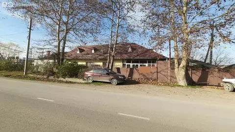 3-комнатная квартира: Абинск, Заводская улица, 1 (195 м)