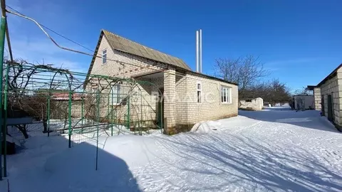 Дом в Белгородская область, Корочанский район, Ломовское с/пос, с. ...