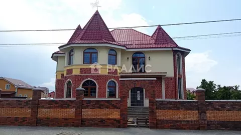 Дом в Калининградская область, Гурьевский муниципальный округ, пос. ...