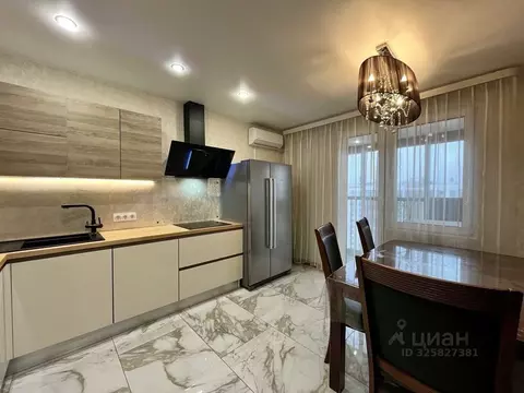 3-к кв. Санкт-Петербург ул. Лидии Зверевой, 5к1 (82.0 м)