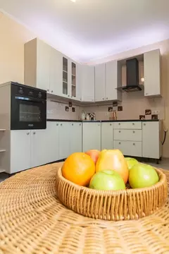 3-к кв. Омская область, Омск ул. Орджоникидзе, 274 (76.9 м)