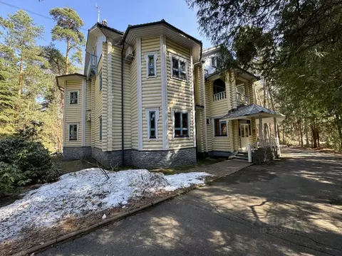 Коттедж в Москва 3-я Хорошевского Серебряного Бора линия, дв14 (550 м)