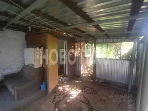 Дом в Краснодарский край, Динской район, Новотитаровская ст-ца ул. ...