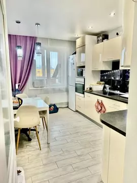 2-к кв. Томская область, Томск ул. Андрея Крячкова, 19 (64.0 м)