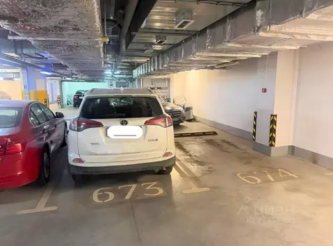 Гараж в Санкт-Петербург Смольный просп., 17 (12 м)