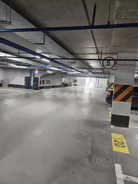 Гараж в Тюменская область, Тюмень ул. Тимофея Чаркова, 79с1 (16 м)