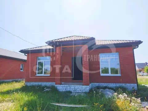 Дом в Воронежская область, с. Новая Усмань ул. Нахимовская, 97 (114 м)