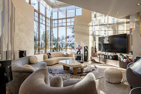 Дом в Санкт-Петербург пос. Репино, Вокзальная ул., 2 (410 м)