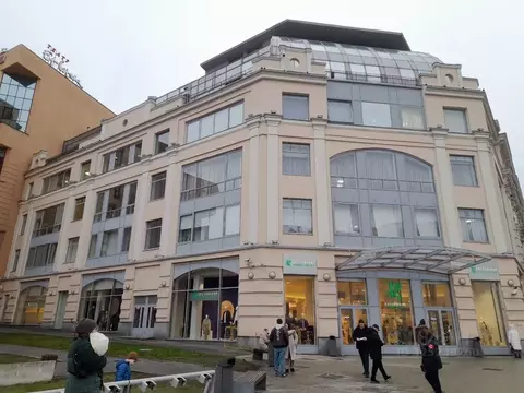 Торговая площадь в Москва Тургеневская пл., 2 (146 м)