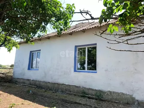 Дом в Крым, Краснознаменское с/пос, с. Трактовое ул. Титова (93 м)