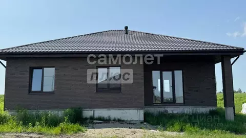 Дом в Брянская область, Брянский район, Отрадненское с/пос, с. ...