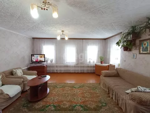 Дом в Башкортостан, Стерлитамакский район, Айгулевский сельсовет, с. ...