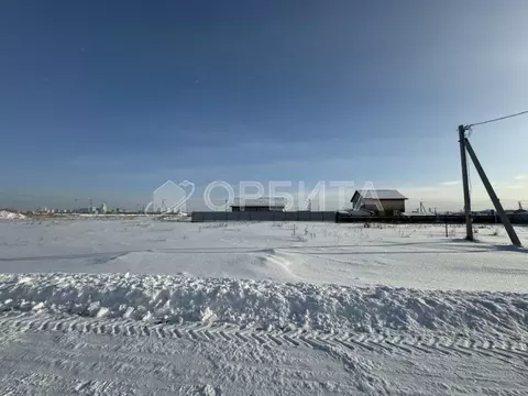 Участок в Тюменская область, Тюменский район, д. Падерина Луговая ул. ...