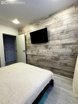 3-комнатная квартира: Тобольск, 7-й микрорайон, 7 (59.3 м)