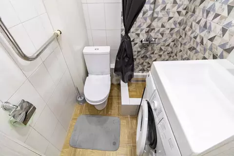 Студия Тюменская область, Тюмень ул. Седова, 66 (17.8 м)