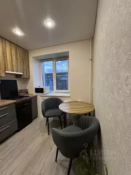 1-к кв. Омская область, Омск Комсомольский городок, ул. Комсомольский ...