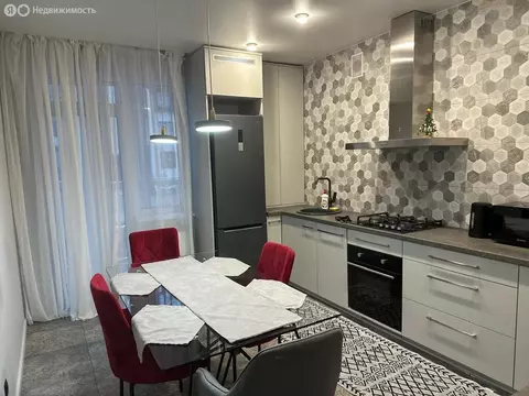 2-комнатная квартира: Зеленоградск, улица Волонтёров, 22к1 (69 м)