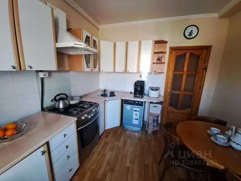 3-к кв. Омская область, Омск Городок Нефтяников мкр, просп. Культуры, ...