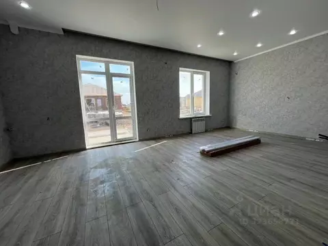 Дом в Оренбургская область, Оренбургский район, с. Благословенка ул. ...