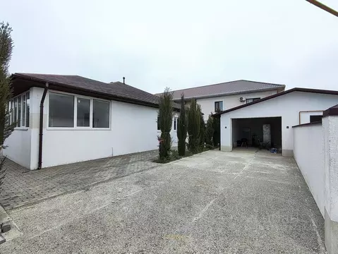 Дом в Крым, Евпатория городской округ, Заозерное пгт ул. Аллея Дружбы ...