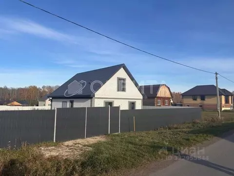 Дом в Тюменская область, Тюменский муниципальный округ, с. Кулига  (96 ...