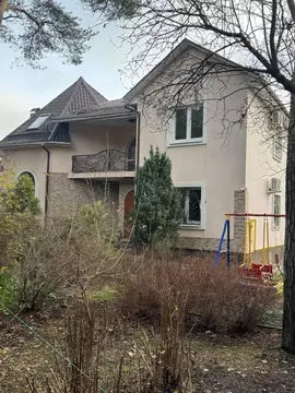 Продается коттедж в Москве