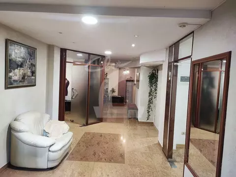 Помещение свободного назначения в Краснодарский край, Краснодар ул. ...