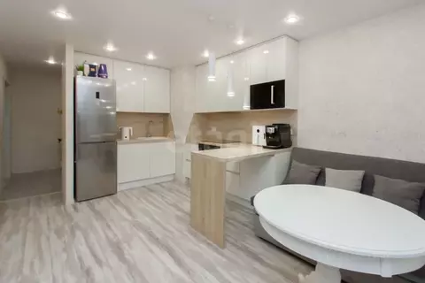 2-к кв. Тюменская область, Тюмень ул. Николая Никитина, 2к1 (67.2 м)