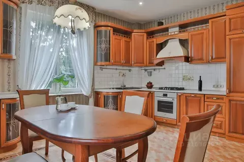 Дом в Калининградская область, Калининград просп. Мира, 170А (250 м)