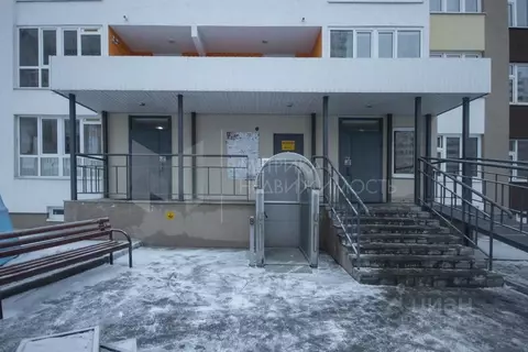 2-к кв. Тюменская область, Тюмень ул. Александра Протозанова, 16 (53.2 ...