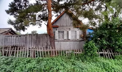 Дом в Волгоградская область, Среднеахтубинский район, Красное с/пос, ...