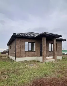 Дом в Воронежская область, Новоусманский район, Отрадненское с/пос, с. ...