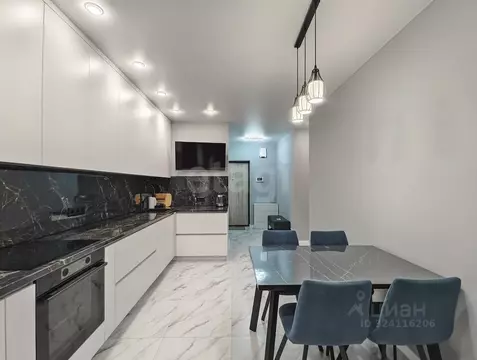 2-к кв. Тюменская область, Тюмень ул. Разведчика Кузнецова, 7 (57.0 м)