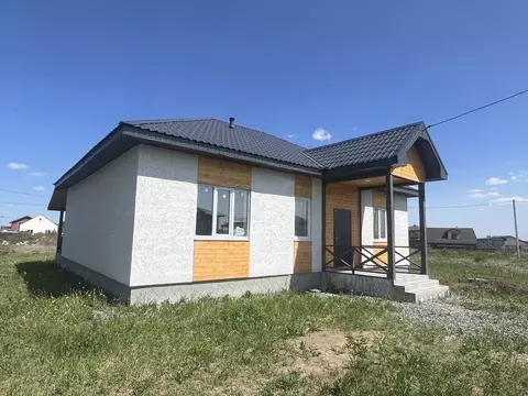 Дом в Свердловская область, Белоярский муниципальный округ, пос. ...