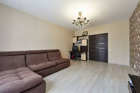 3-к кв. Челябинская область, Челябинск ул. Братьев Кашириных, 78А ...