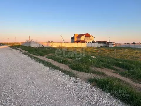 Участок в Крым, Сакский район, Молочненское с/пос, с. Витино  (10.0 ...