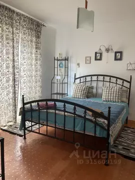 Комната Крым, Судак Юго-Западный мкр, 32