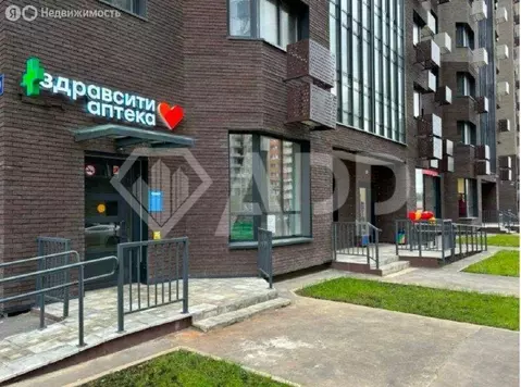 Торговая площадь (69.2 м)