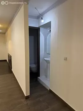 Торговая площадь (200 м)