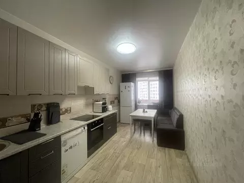 3-к кв. Хакасия, Абакан просп. Дружбы Народов, 43А (90.2 м)